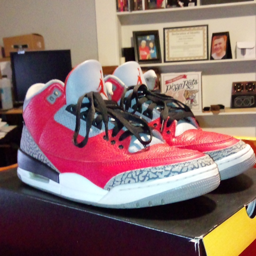 Air Jordan 3 Red Cement UNITE